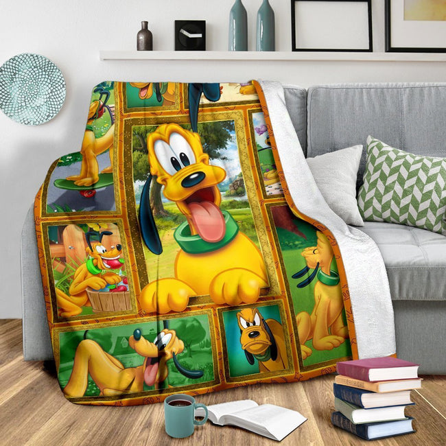 Funny Pluto Fleece Blanket Gift Idea 3 - PerfectIvy