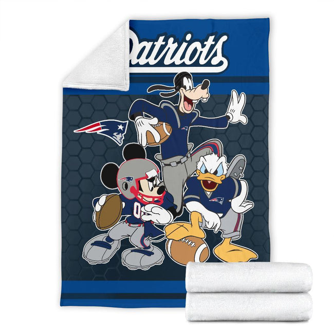 Patriots Team Fleece Blanket Football Fan Gift 7 - PerfectIvy
