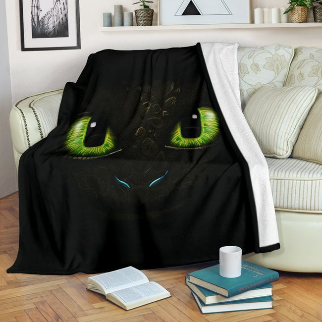 Toothless Face Night Fury Fleece Blanket Fan Gift 1 - PerfectIvy