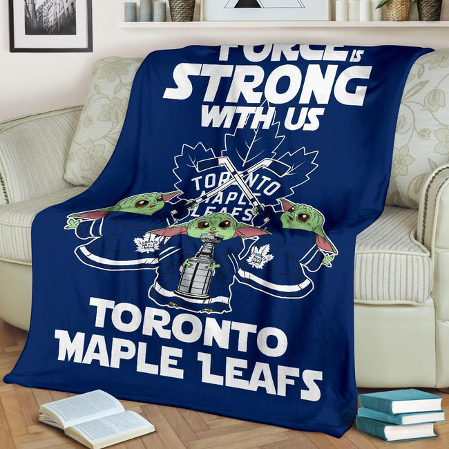 Toronto Maple Leafs Baby Yoda Fleece Blanket The Force Strong 3 - PerfectIvy
